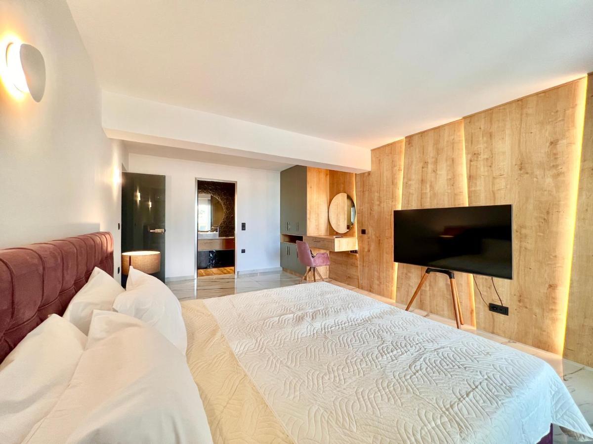 Luxury Villa Barbati Sun With Private Pool By Dadovillas Zewnętrze zdjęcie